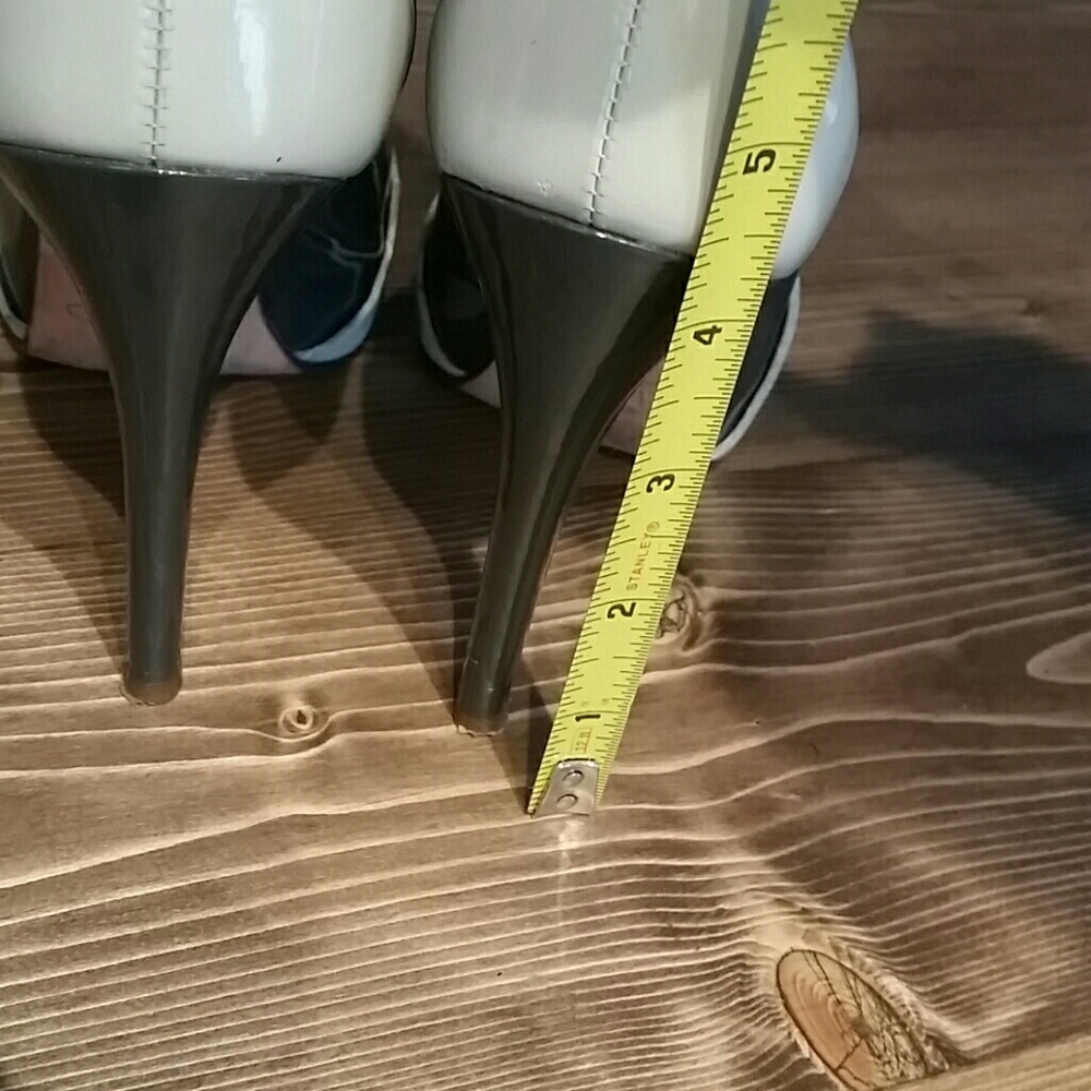ALDO  heels - Picture 4 of 8